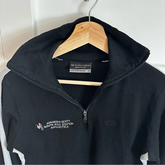 Icebreaker Antarctica 100% Merino Wool Black Quarter Zip, Size Small - Picture 2 of 7